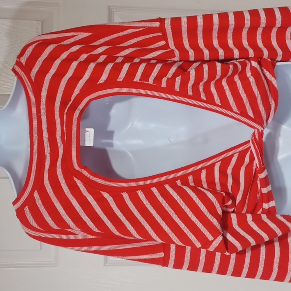 SOLD FOR $25 Free People top TY NO LONGER FOR SALE - Picture 8 of 11